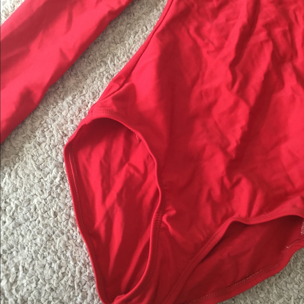 Red leotard - Picture 2 of 6